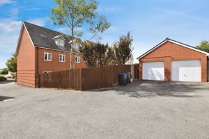 Photo 16- click for photo gallery